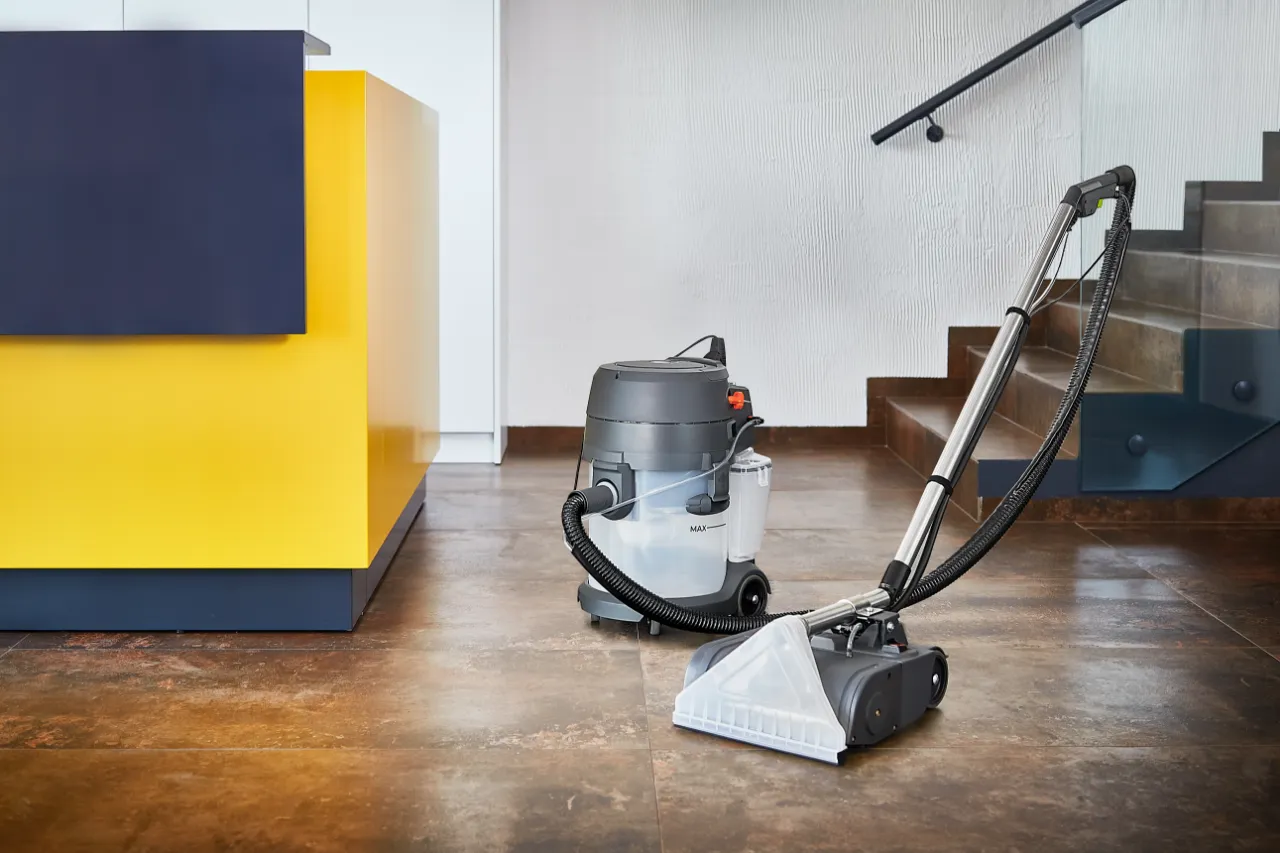 Obrázok ELEKTROHUBICE PRO MOKRÉ VYSÁVÁNÍ PROFI 55