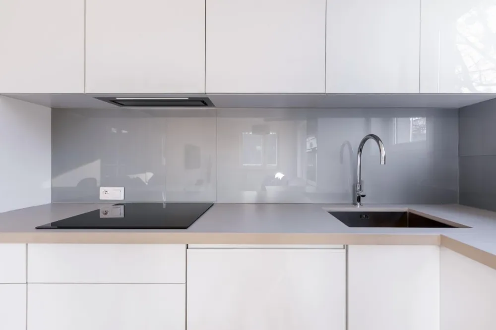 Obrázok ODSÁVAČ PLNE VSTAVANÝ KMV6020BLG