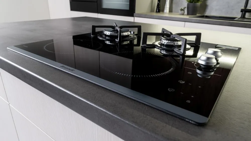 Obrázok PLATŇA KOMBINOVANÁ INDUKCIA/PLYN BPI6414BM