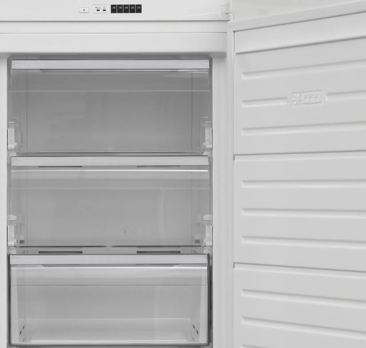 Obrázok MRAZNIČKA RFN280W