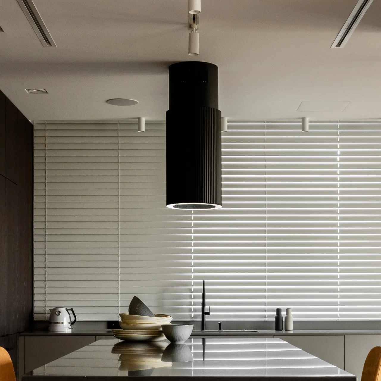 Obrázok Odsavač ostrůvkový Monogram W Black (CDW3802C)