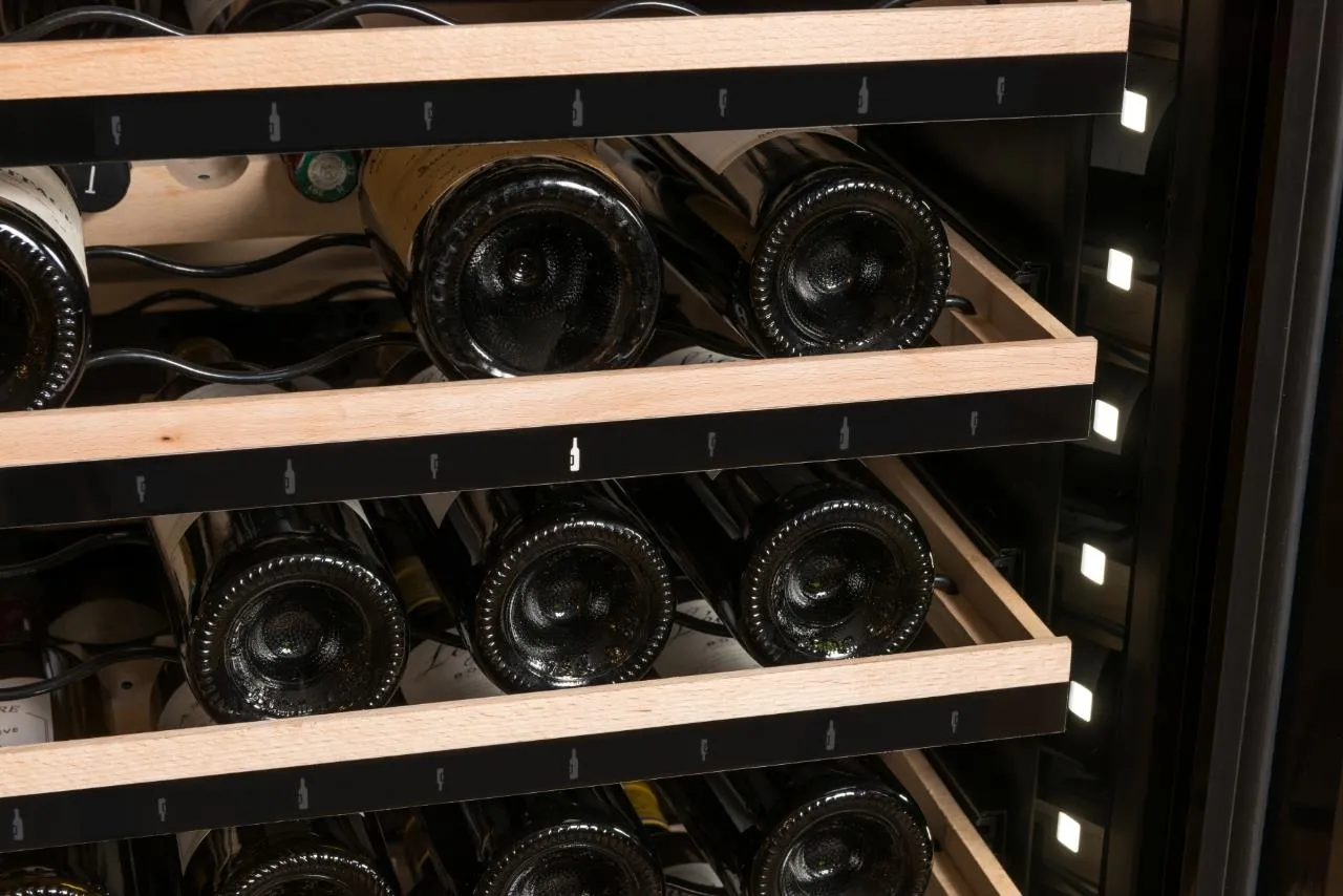 Obrázok VINOTÉKA ECELLAR150