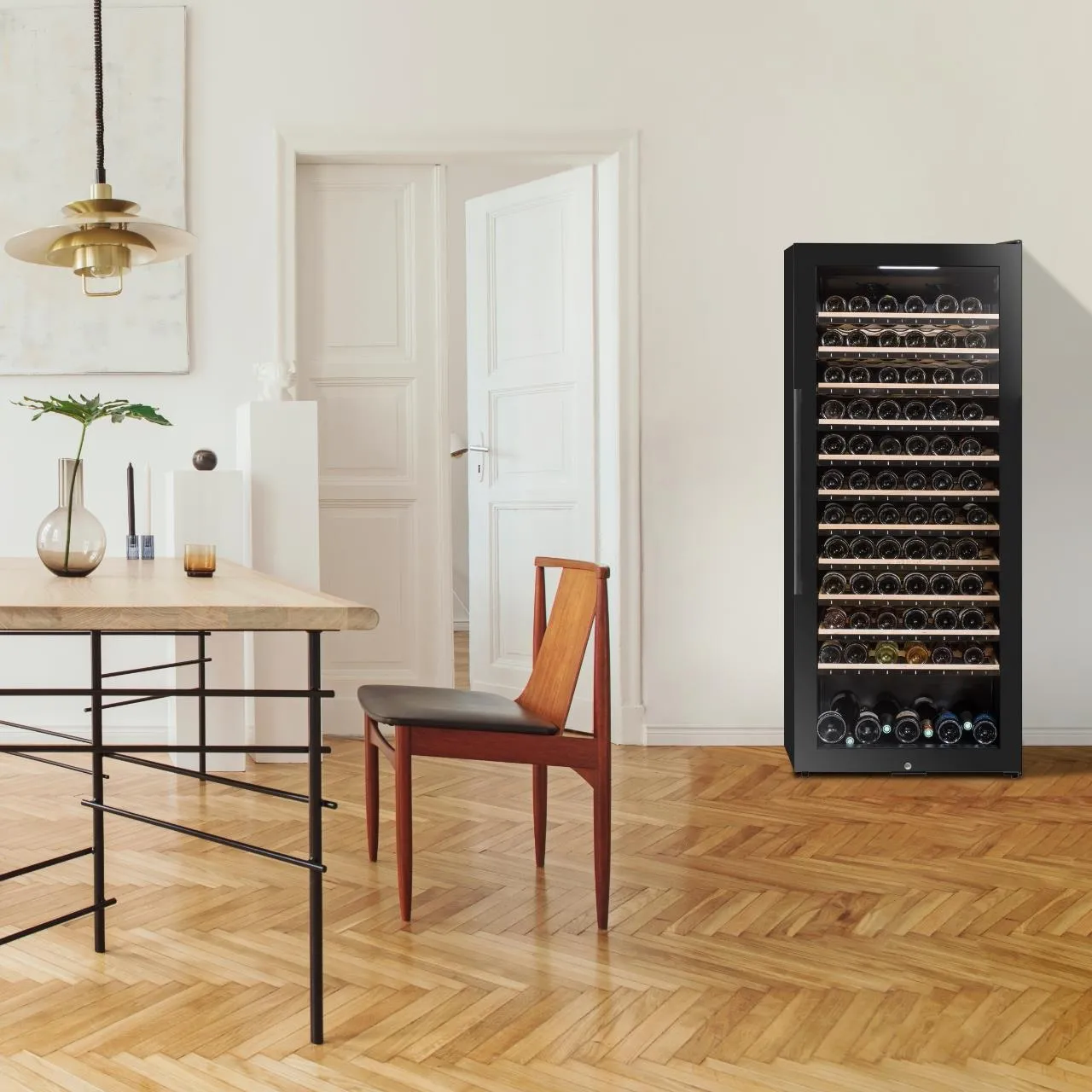 Obrázok VINOTÉKA ECELLAR150