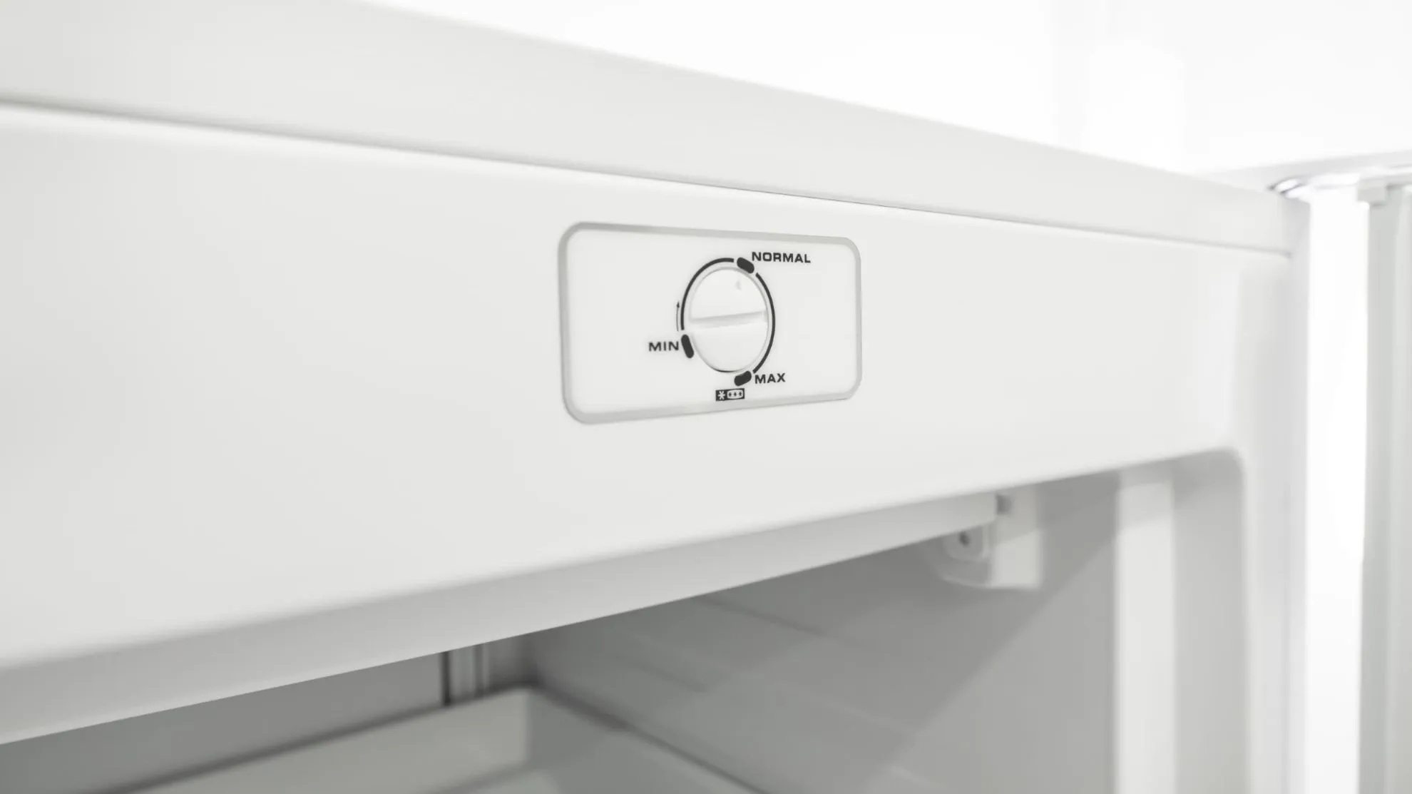 Obrázok MRAZNIČKA VOĽNE STOJACA RF168W