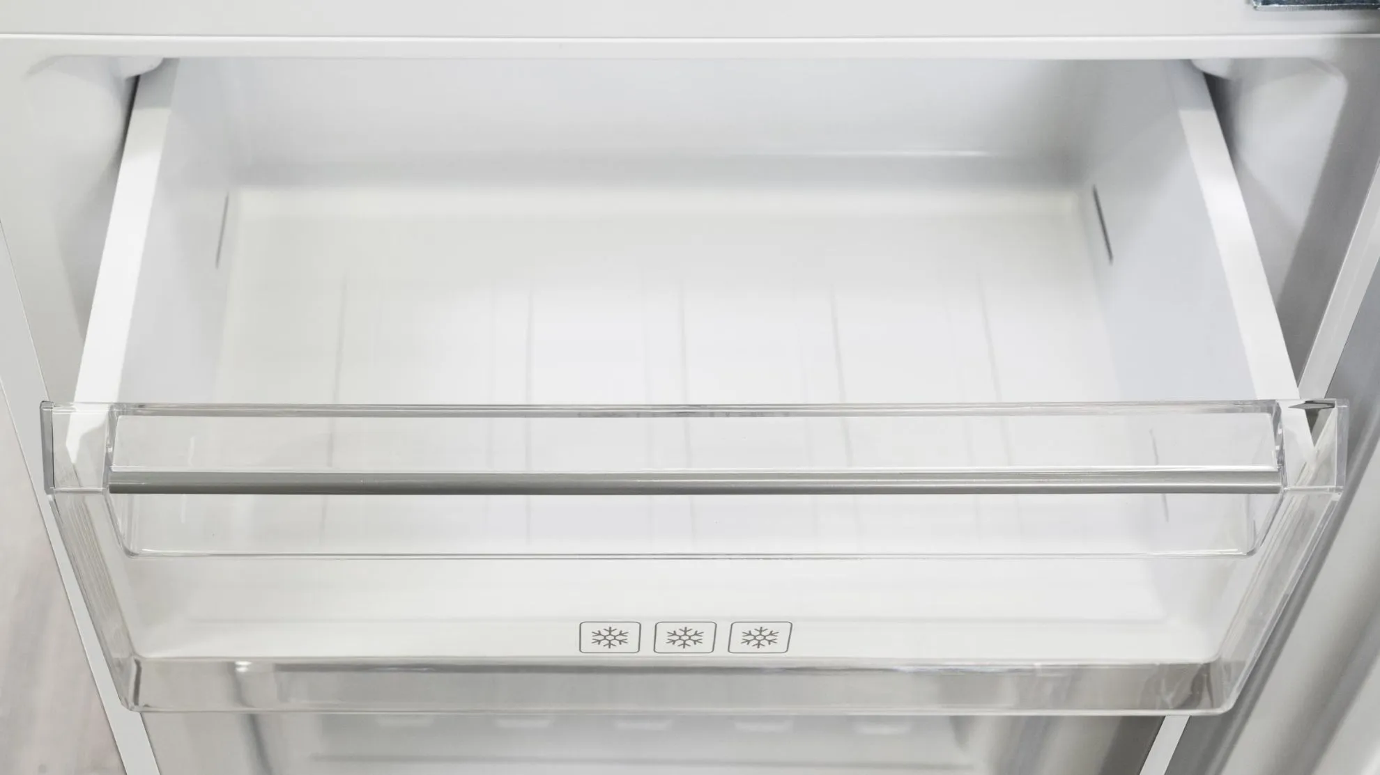 Obrázok CHLADNIČKA KOMBINOVANÁ RCN2293WD