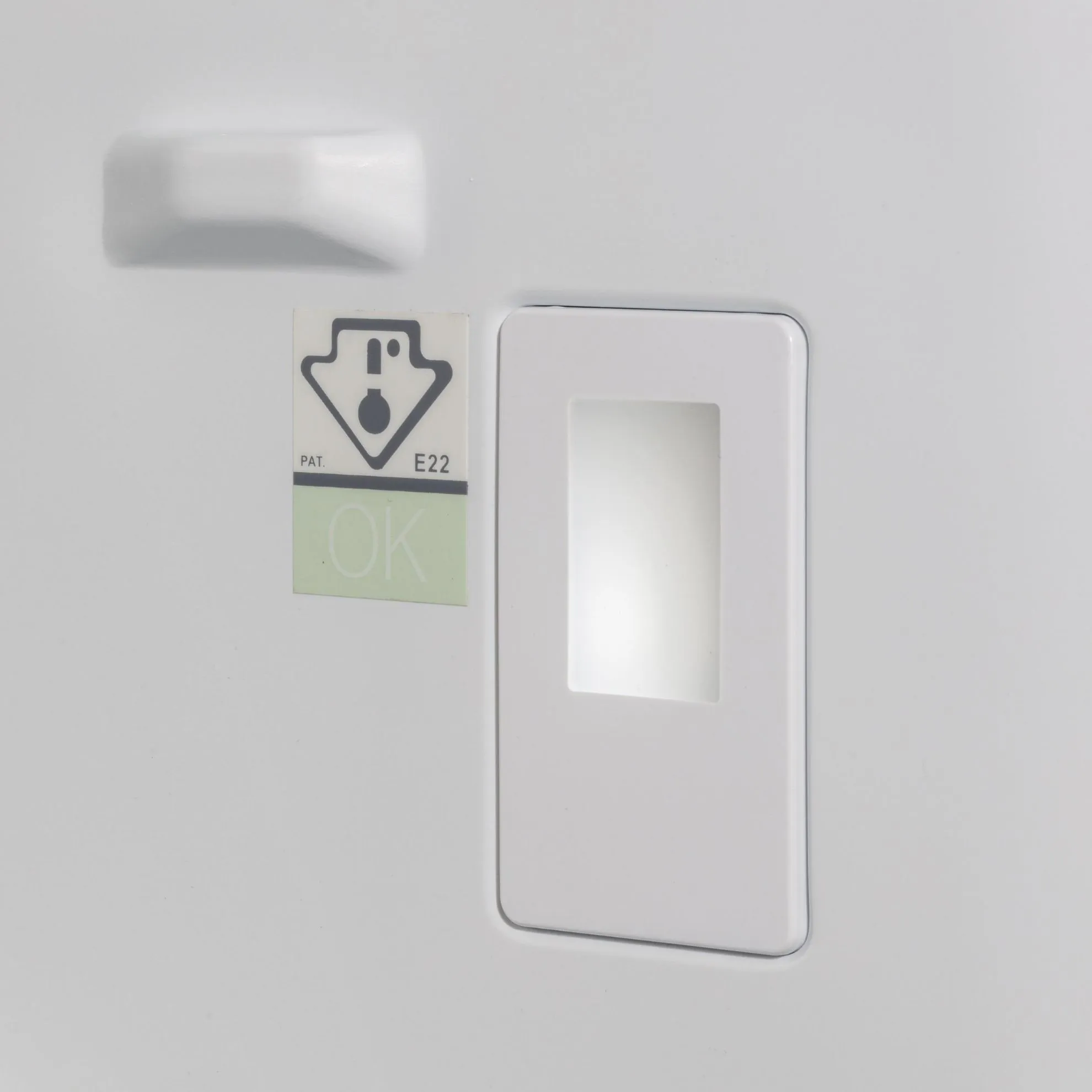 Obrázok CHLADNIČKA KOMBINOVANÁ BFC2069CW