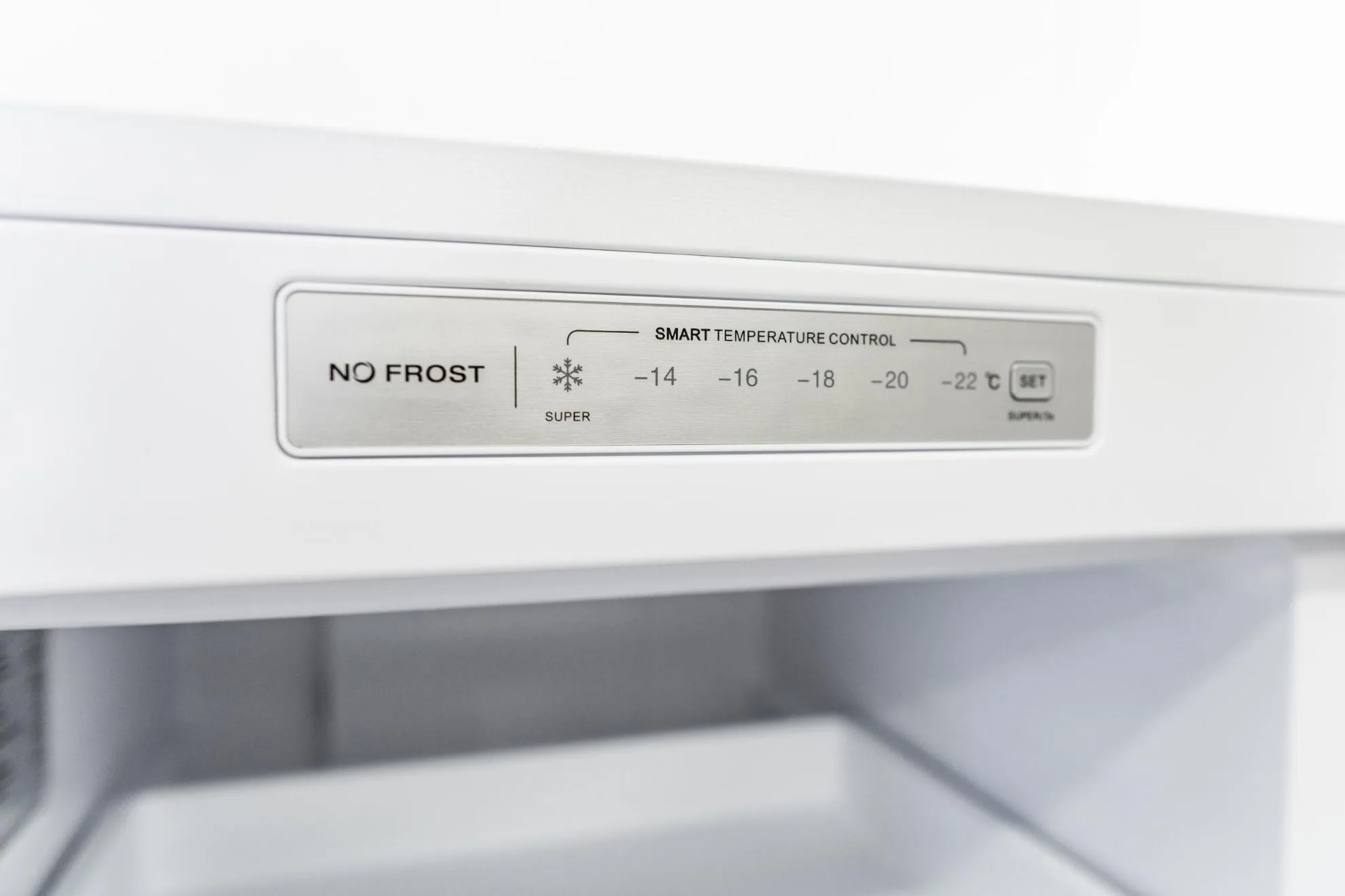 Obrázok MRAZNIČKA VOĽNE STOJACA RFN3204WD