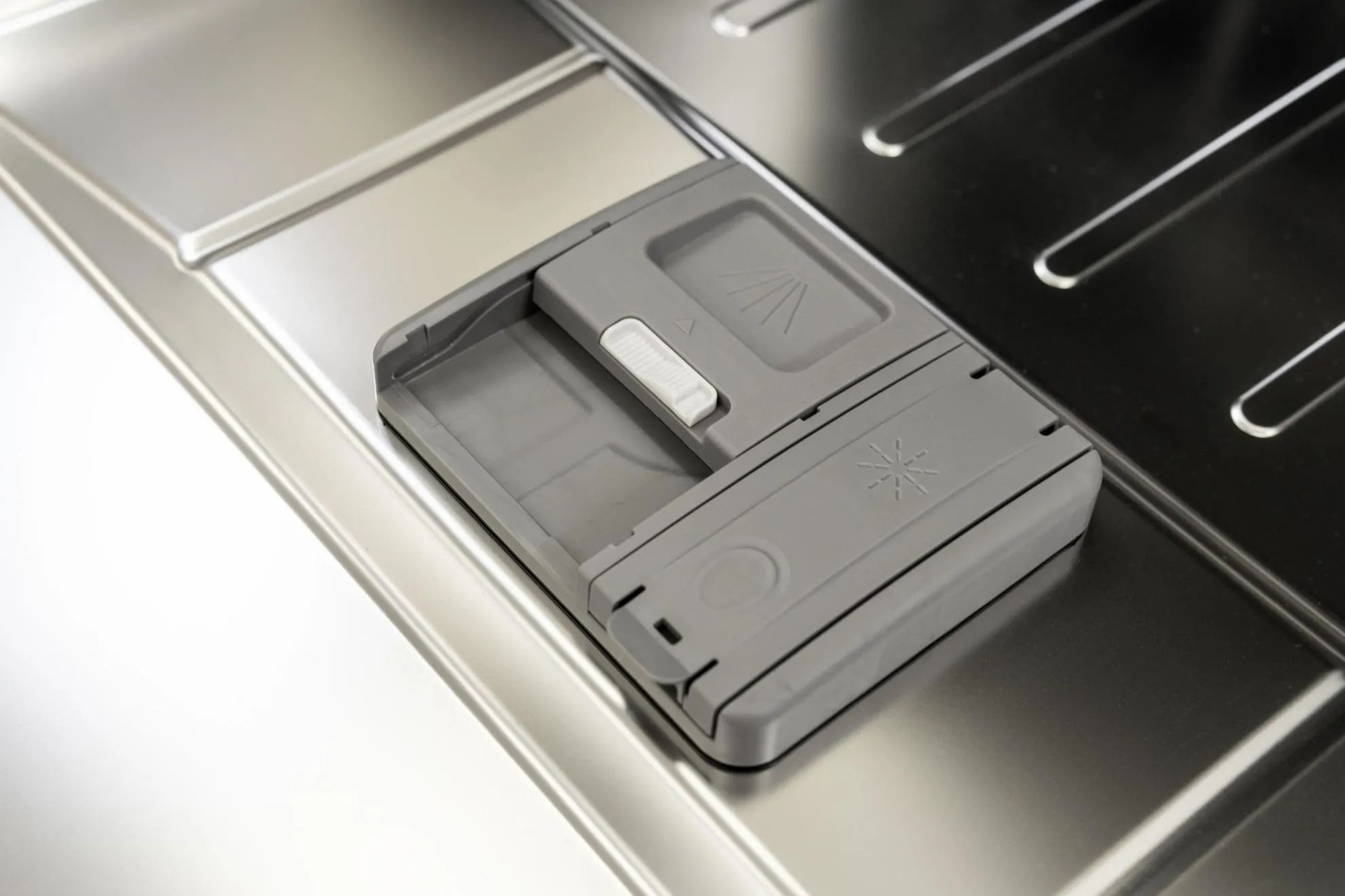 Obrázok Myčka plně vestavná BDJ424VLB