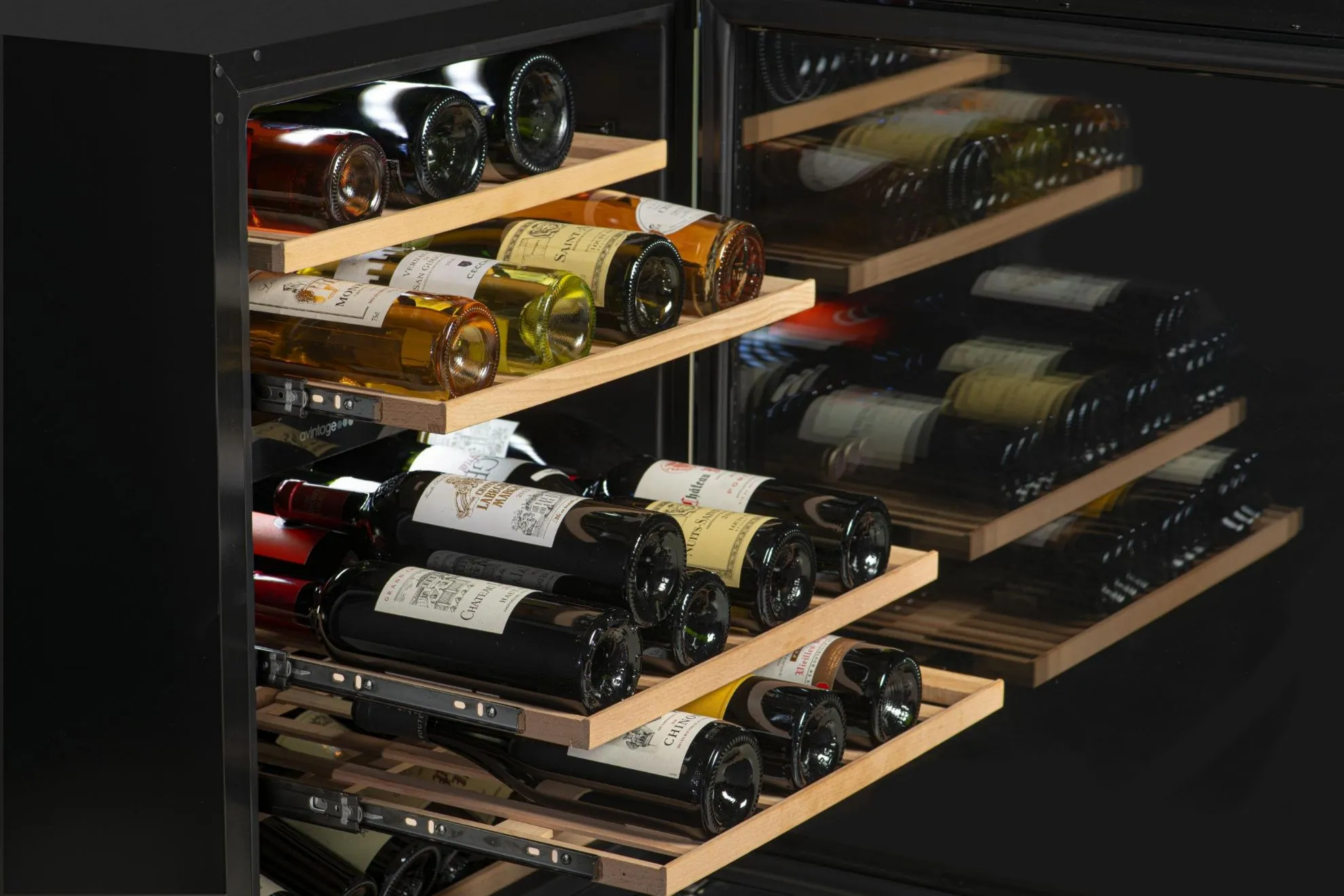 Obrázok VINOTÉKA AVU51D82