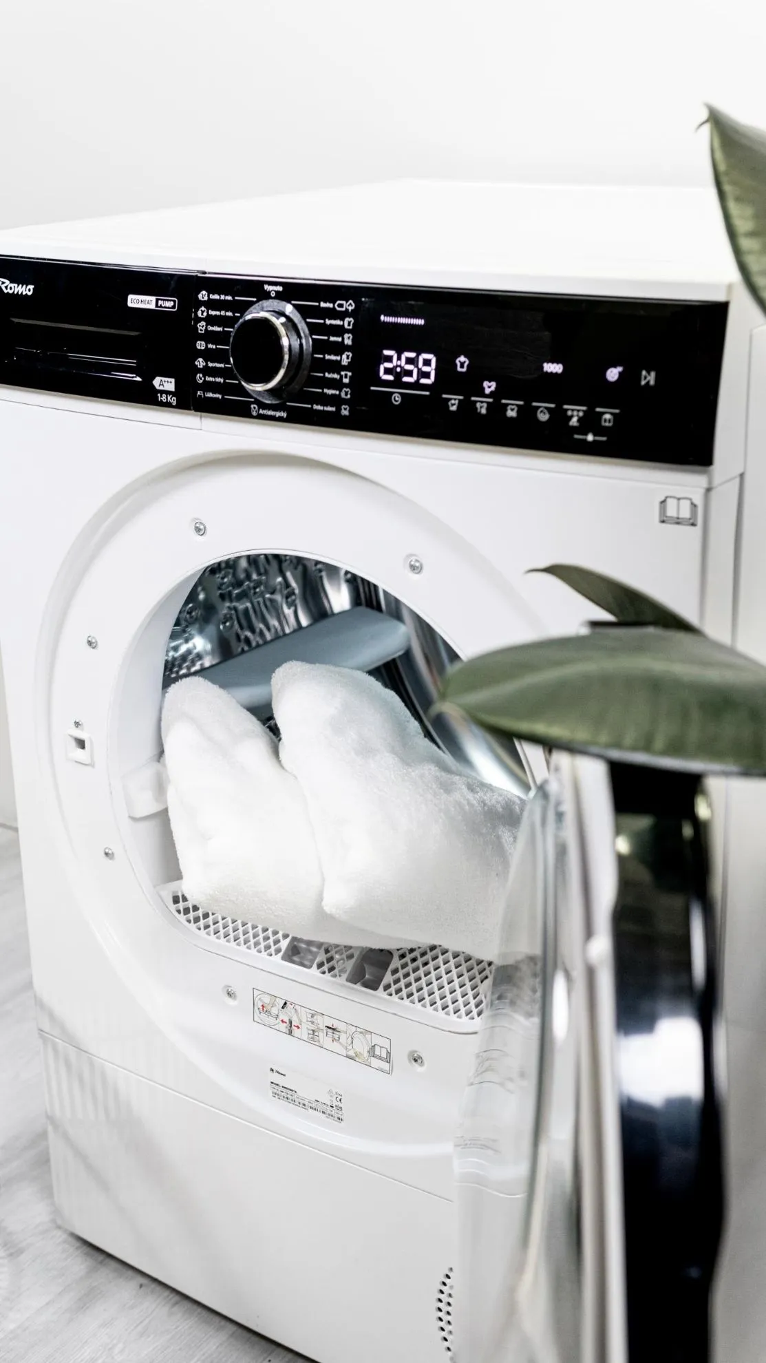 Obrázok SUŠIČKA S TEPELNÝM ČERPADLOM RHD2082A