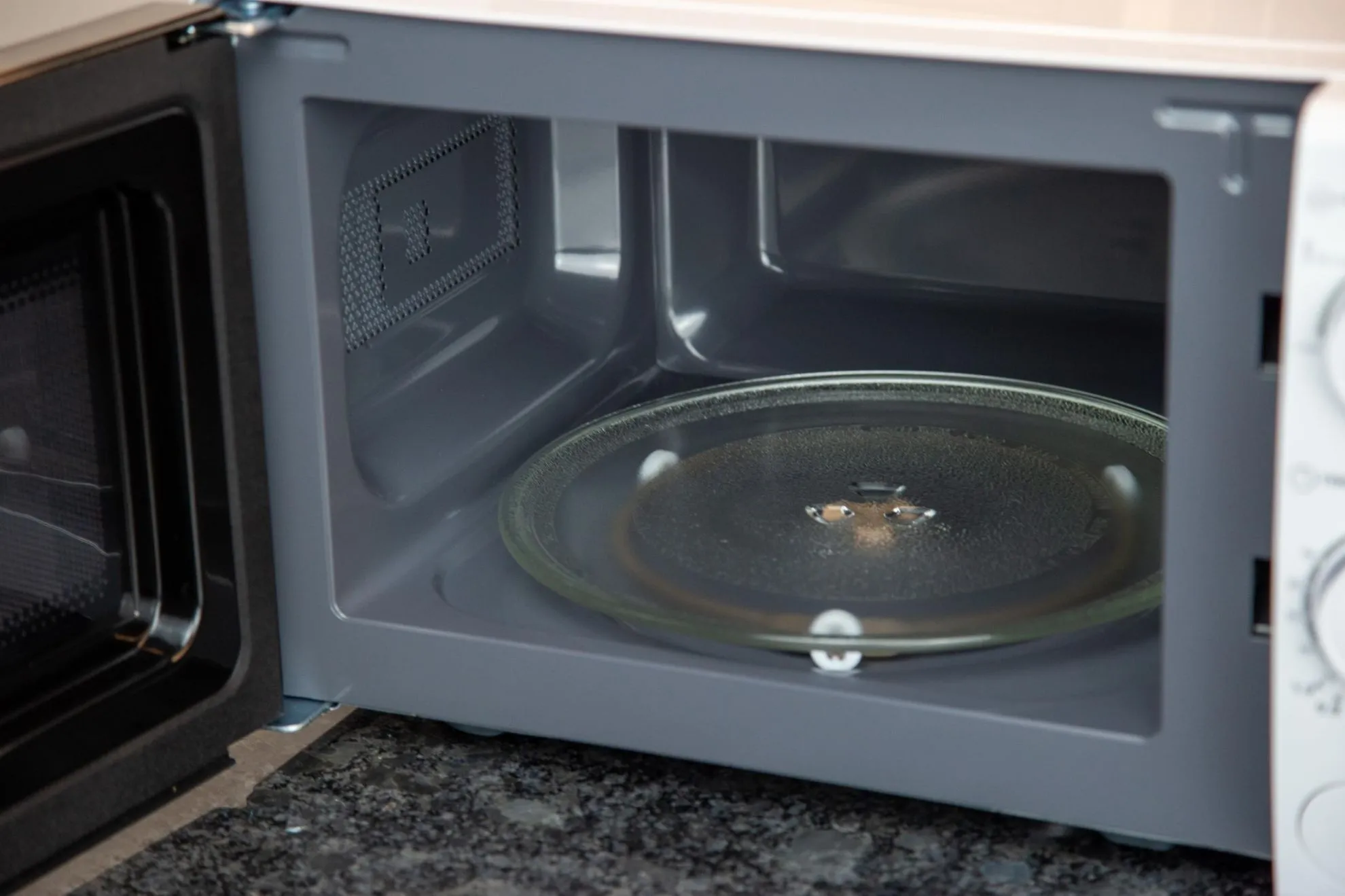 Obrázok Mikrovlnná rúra MPM-20-KMM-12 W