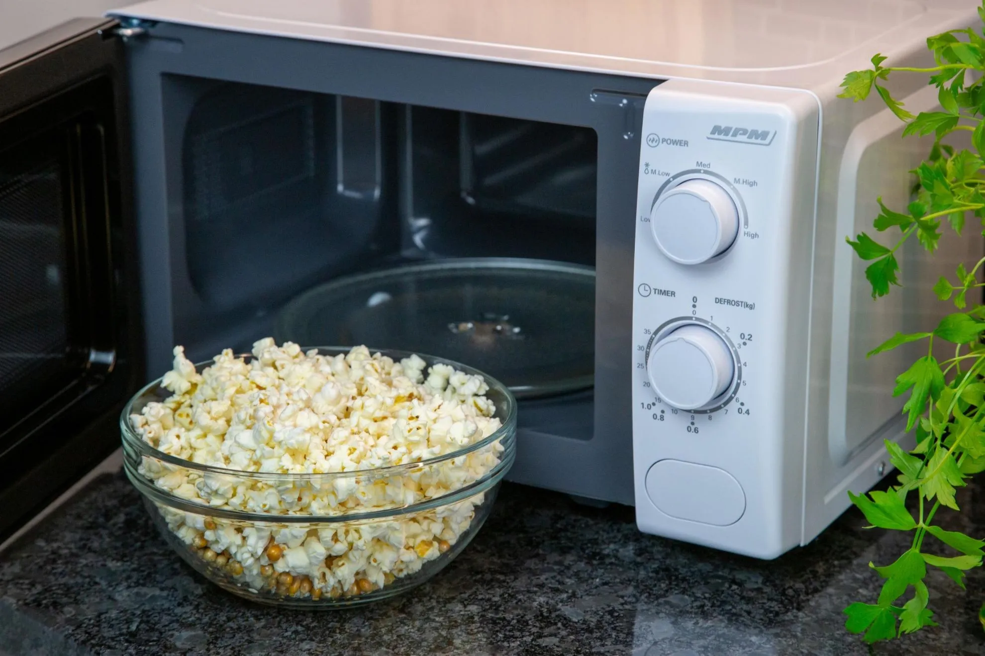 Obrázok Mikrovlnná rúra MPM-20-KMM-12 W