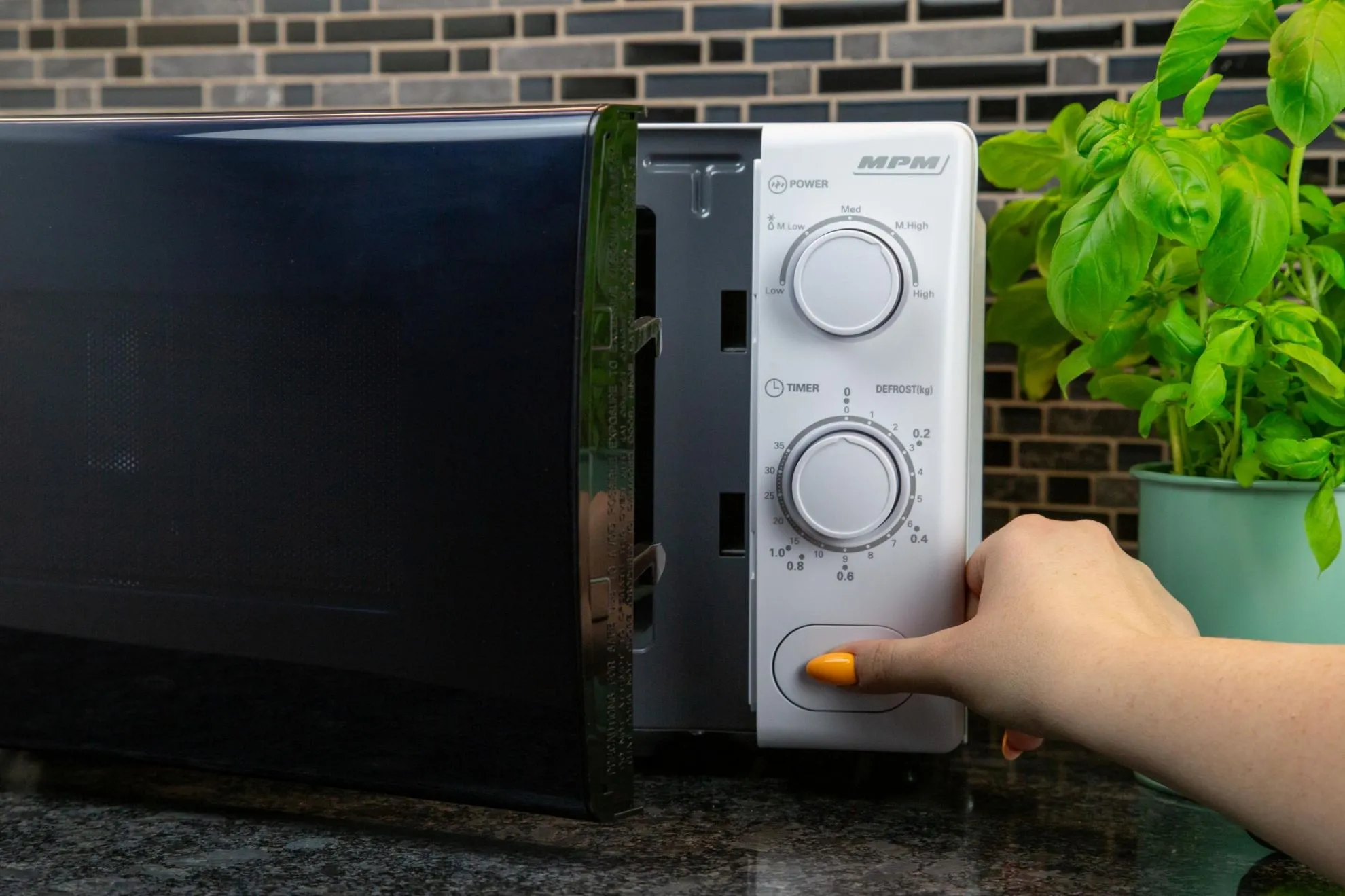 Obrázok Mikrovlnná rúra MPM-20-KMM-12 W