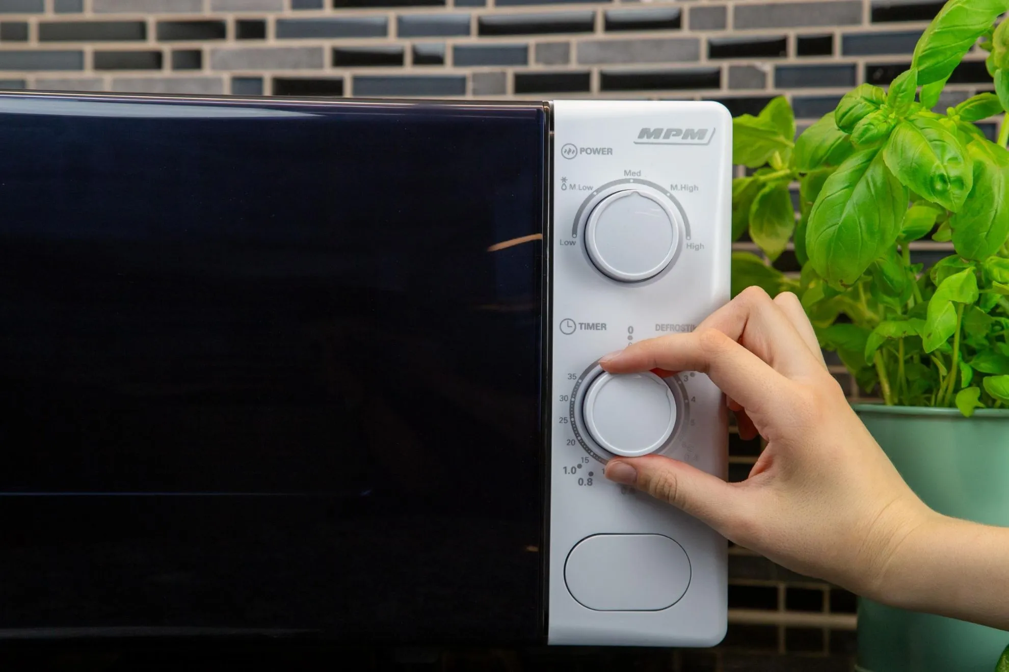 Obrázok Mikrovlnná rúra MPM-20-KMM-12 W