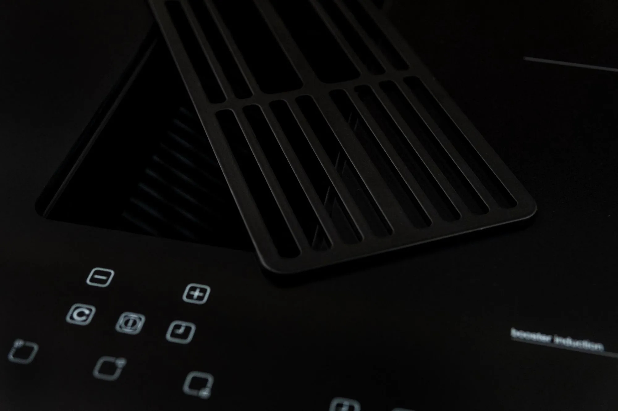 Obrázok Doska indukčná s integrovaným odsávačom KHI8000B