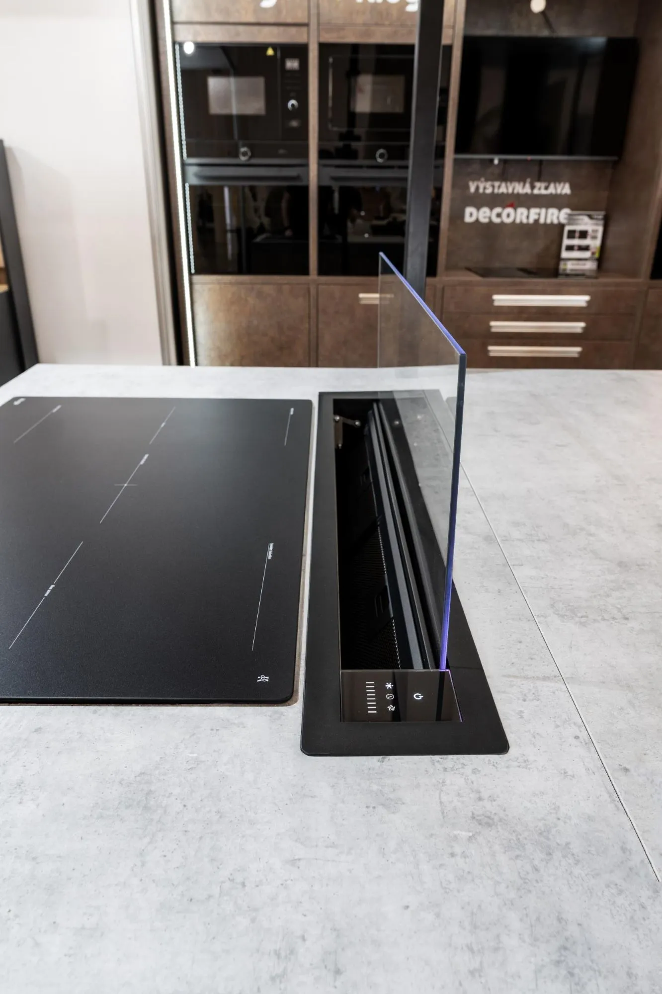 Obrázok Odsávač s výsuvným panelom KLD9500BLG